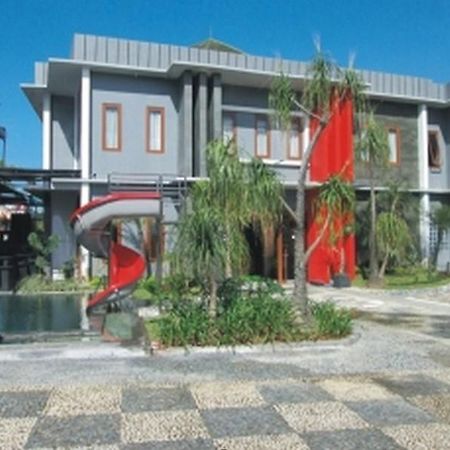 Mirda Gratia Hotel & Convention Cisarua Exteriör bild